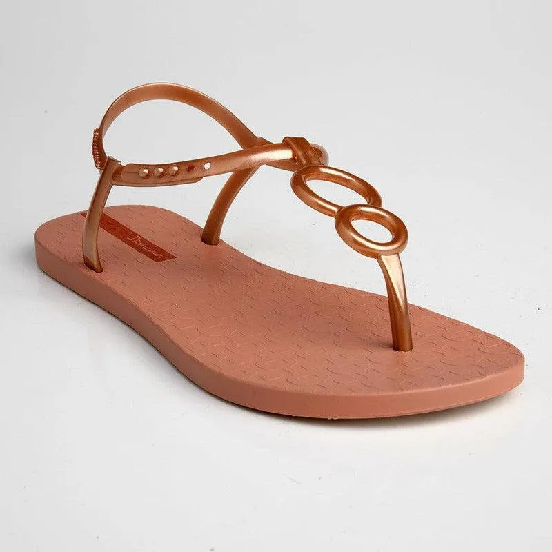 Ipanema Eden Modern Thong Sandals- Light Pink/Rose