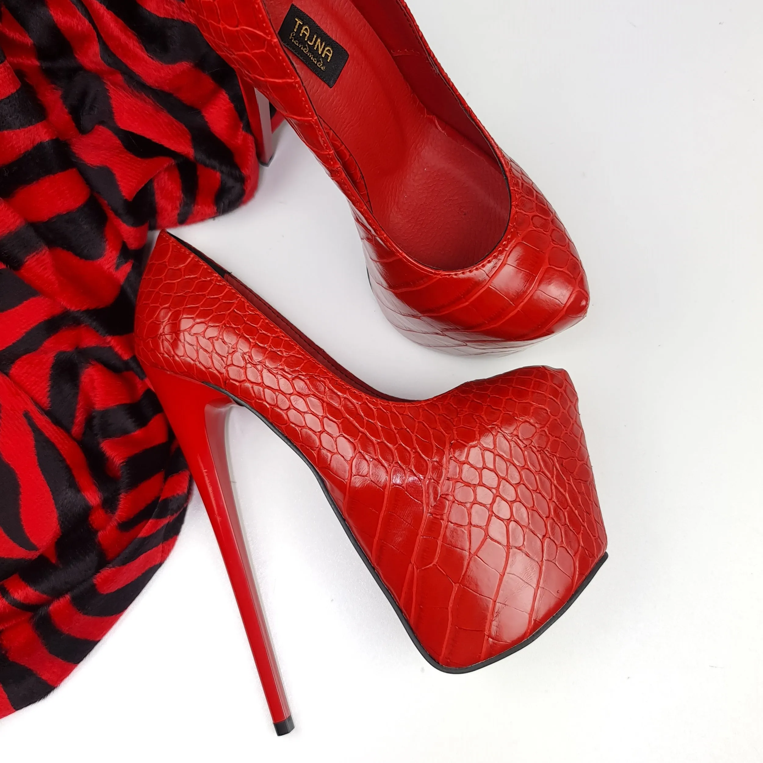 Red Croco Classic High Heel Platform Pumps